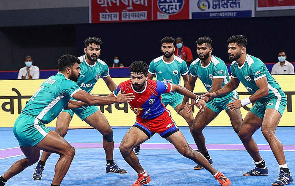 डो-ऑर-डाई रेड बहादुरी का पैमाना नहीं है — वह नियम की मजबूरी है